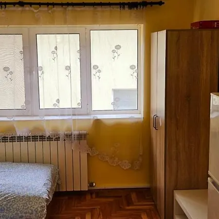 Helena Ξενοδοχείο με διαμερίσματα *