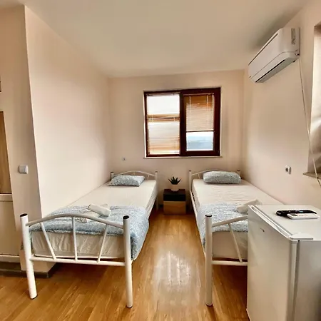 Helena Ξενοδοχείο με διαμερίσματα *